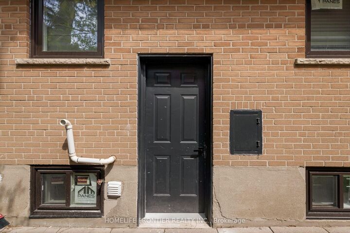 Property Photo:  6 Dalmeny Road  ON L3T 1L9 