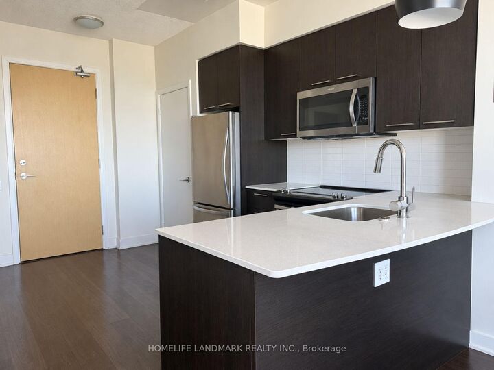 Property Photo:  30 Roehampton Avenue 3404  ON M4P 0B9 
