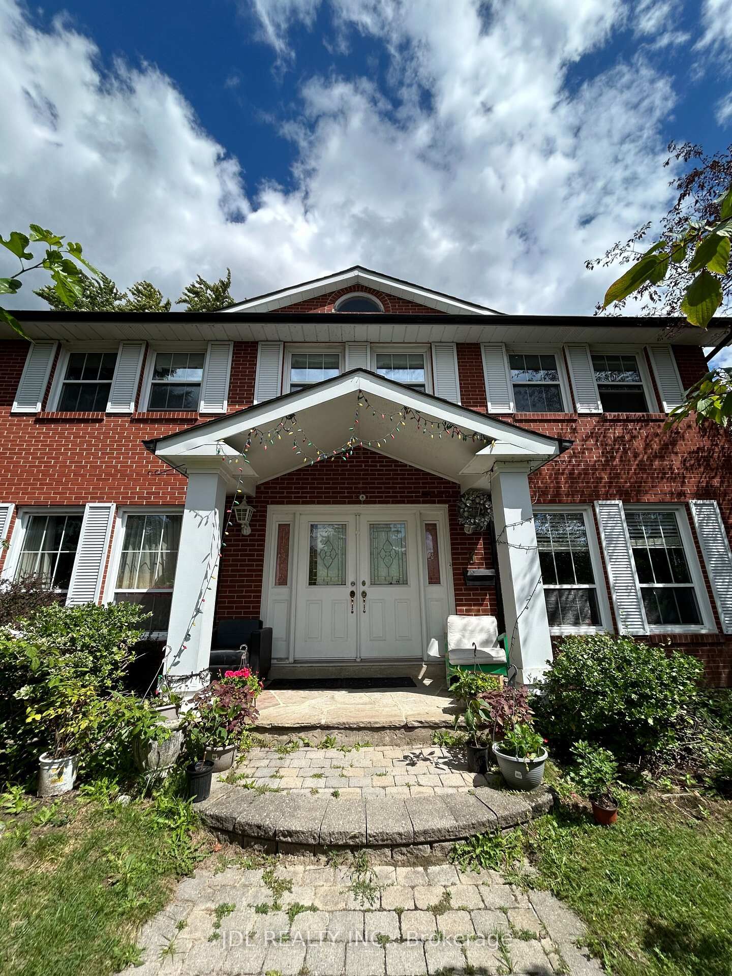 Property Photo:  3 Butterfield Dr Drive One Bedroom B 2nd Floor  ON M3A 2L9 