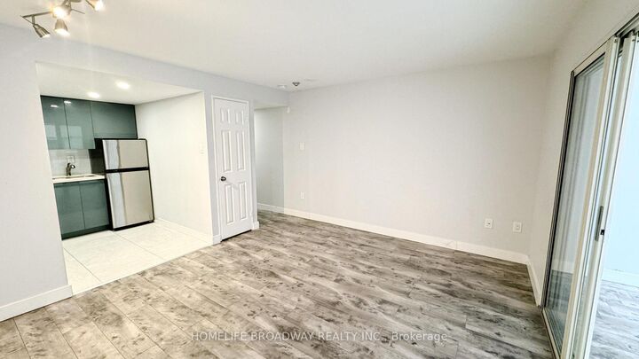 Property Photo:  705 King Street W 608  ON M5V 2W8 
