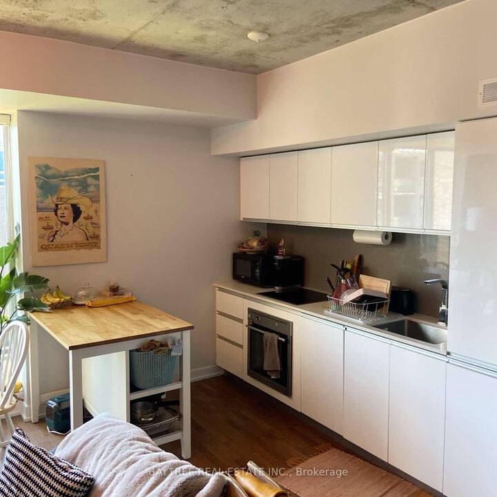 Property Photo:  20 Minowan Miikan Avenue 635  ON M6J 1M3 