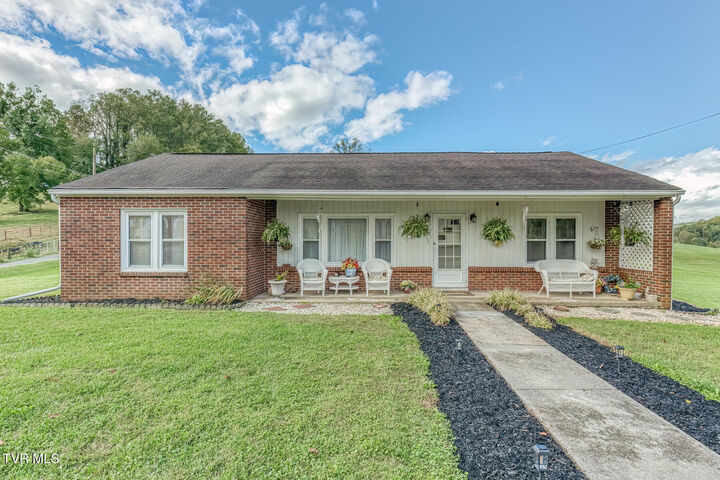 Property Photo:  19110 County Park Road  VA 24211 
