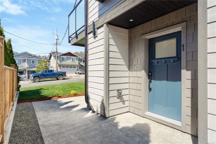 Property Photo:  921 Dale St #1  BC V8X 2V9 