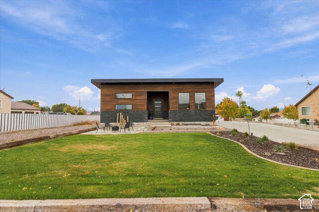 Property Photo:  280 E 200 S  UT 84634 