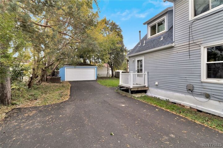 Property Photo:  22 Gilbert Avenue  NY 14219 