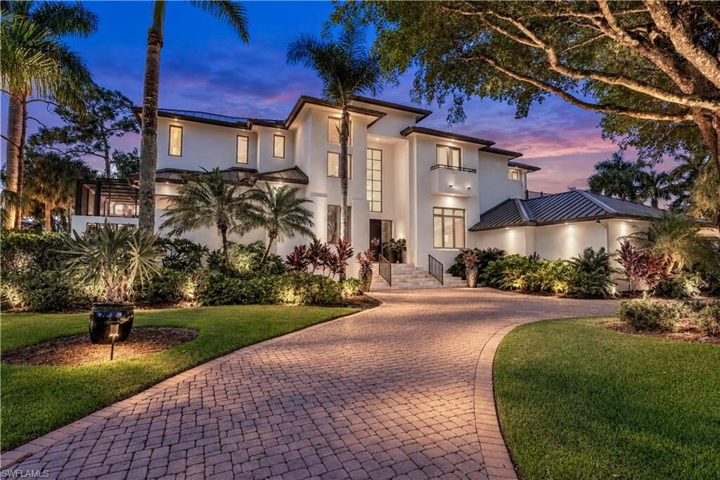 Property Photo:  3451 Creekview Dr  FL 34134 