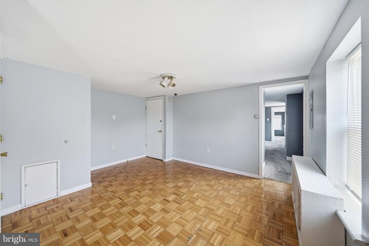 Property Photo: 924 S 10th Street 3rd Floor PA 19147