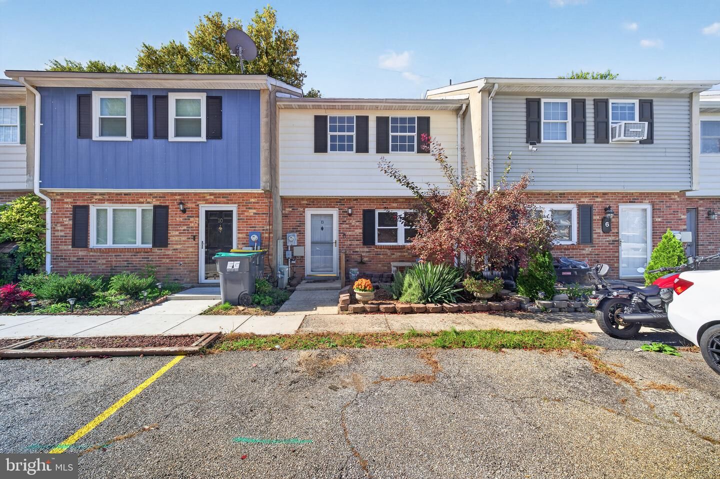 Property Photo: 8 James Court DE 19702