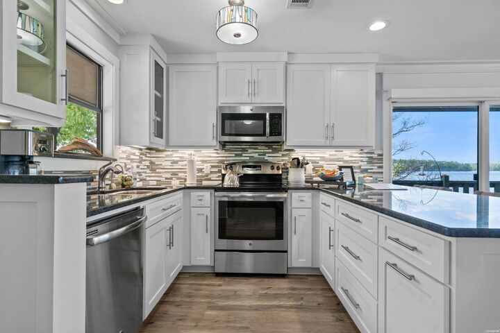Property Photo: 400 Farr Shores Drive AR 71913