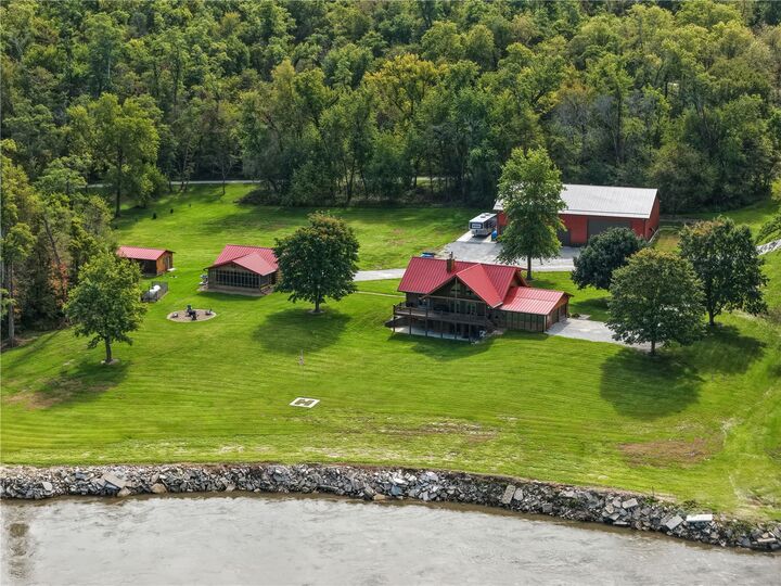 Property Photo:  57 Solon Road  IA 52333 