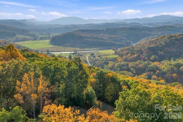 Property Photo:  1206 River Stone Drive  NC 28644 