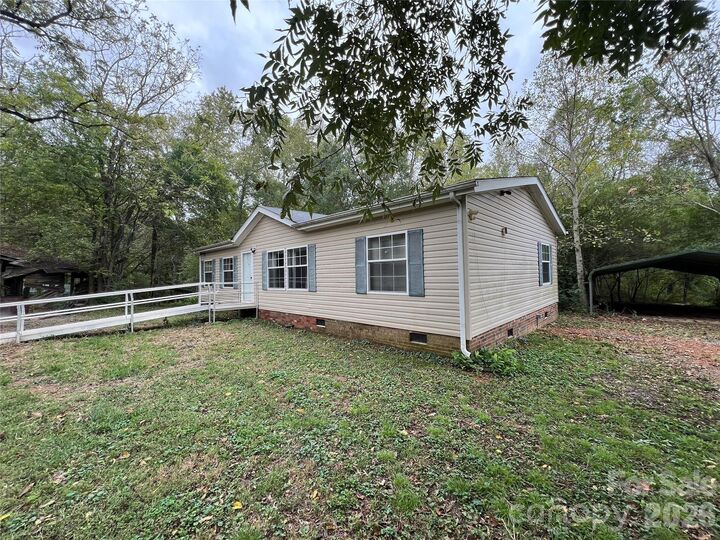 Property Photo: 25838 Lingerfelt Road NC 28001