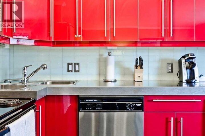 Property Photo:  517 15 Avenue Southwest  AB T2R 0R3 