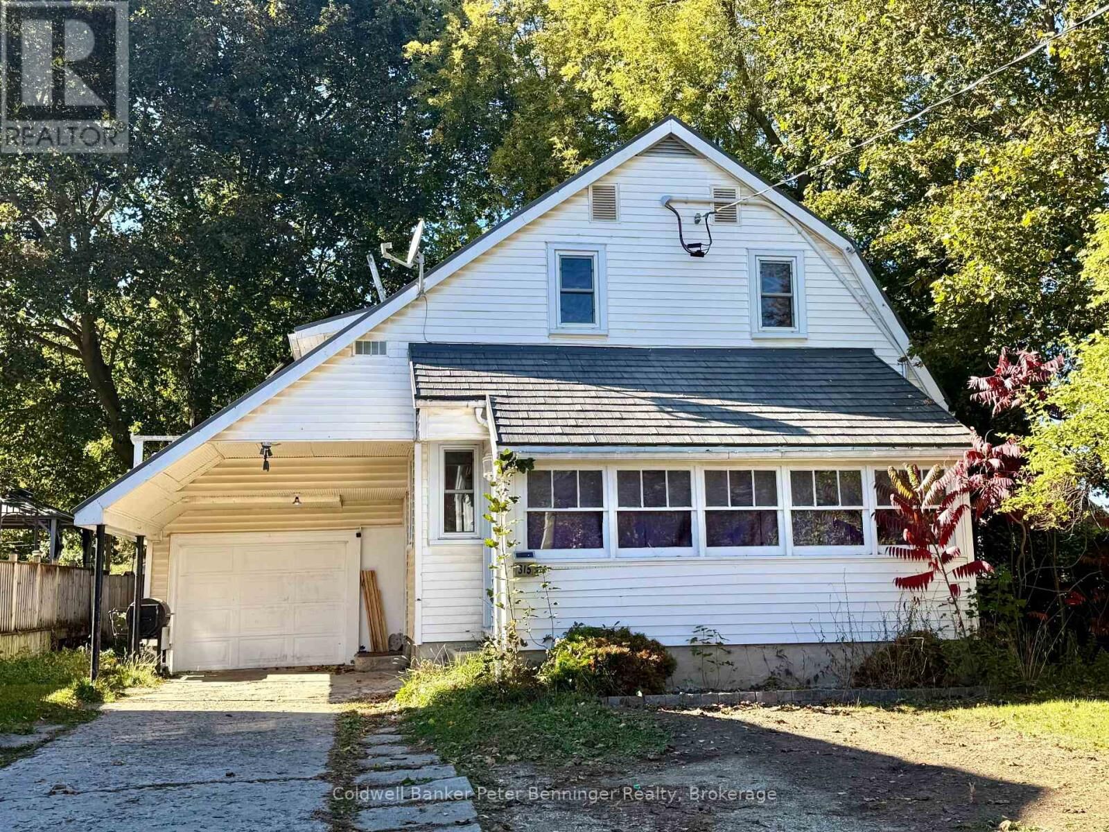 Property Photo:  315 McNab Street  ON N0G 2V0 