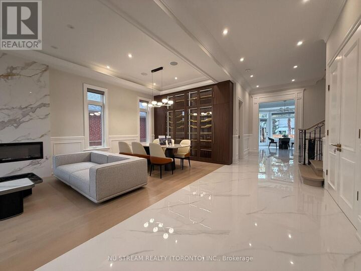 Property Photo: 108 Abitibi Avenue ON M2M 2V6