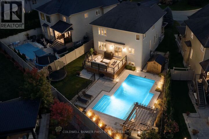 Property Photo:  529 Adamson Crescent  ON K2S 0S7 
