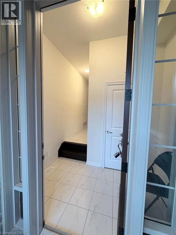 Property Photo:  220 Broadacre Drive  ON N2R 0S6 
