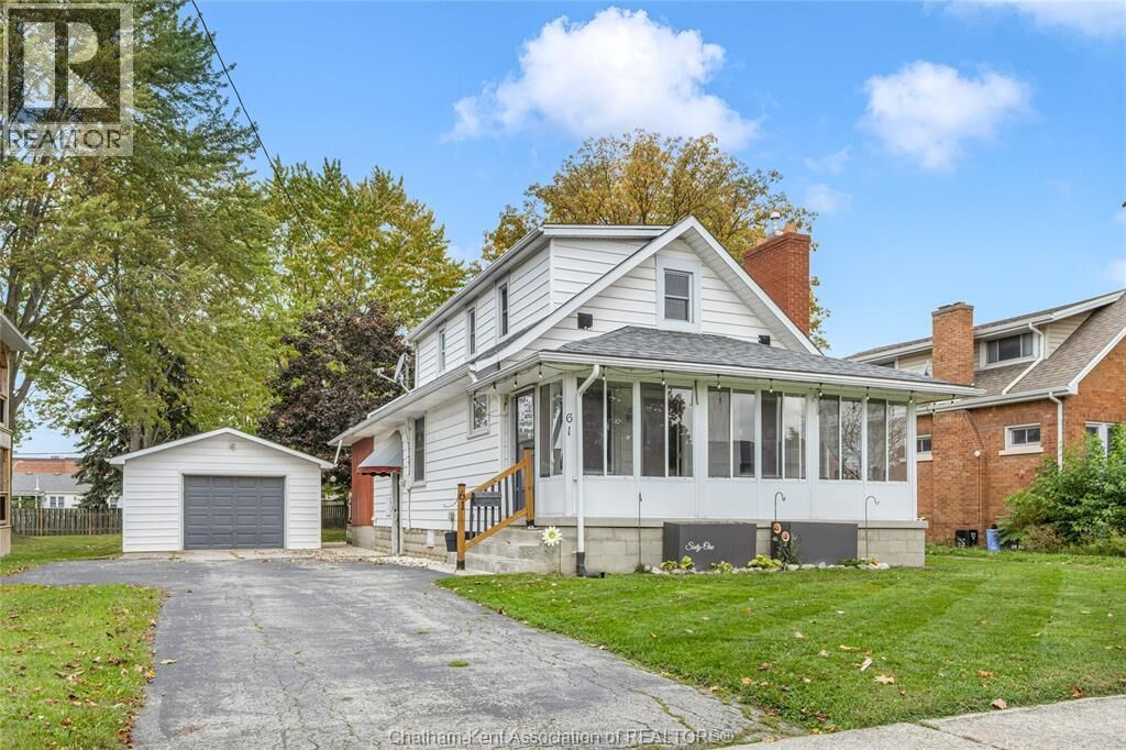 Property Photo:  61 University Avenue  ON N8A 3Z7 