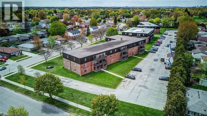 Property Photo:  390 Admiral Drive 306  ON N5V 3C2 