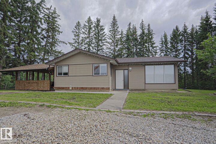 Property Photo:  53212 Rge Road 14  AB T7Y 0G3 