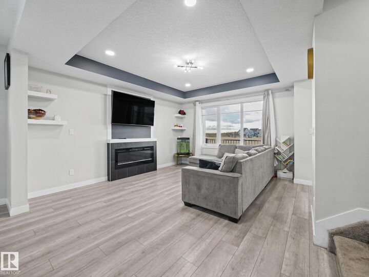 Property Photo:  20625 99B Avenue NW  AB T5T 7N3 