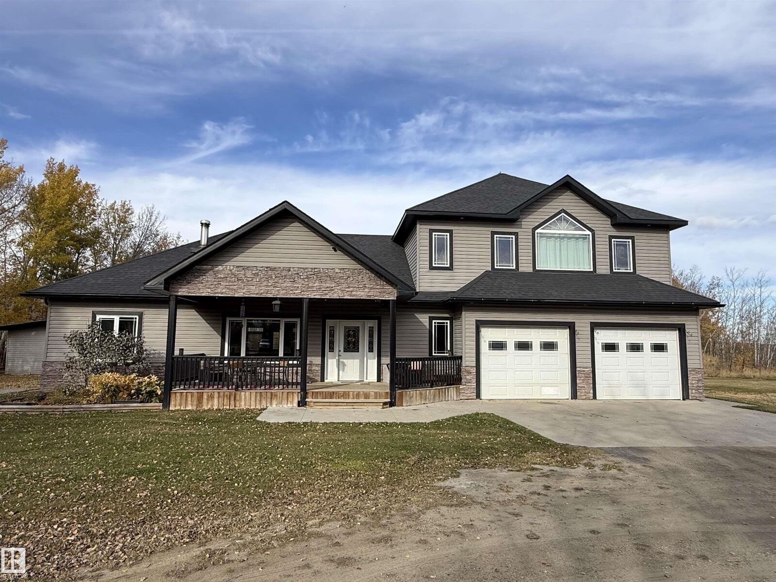 Property Photo:  21126 Twp Rd 494  AB T0B 2M1 