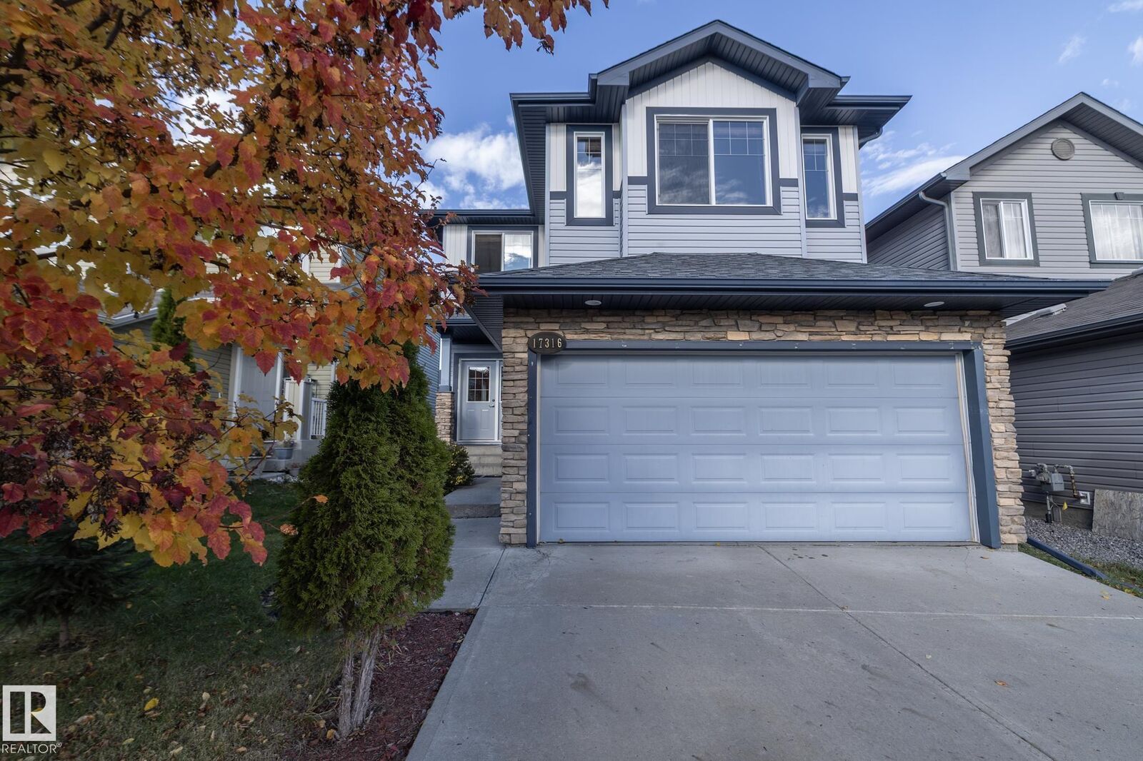Property Photo:  17316 5 Avenue SW  AB T6W 2A5 