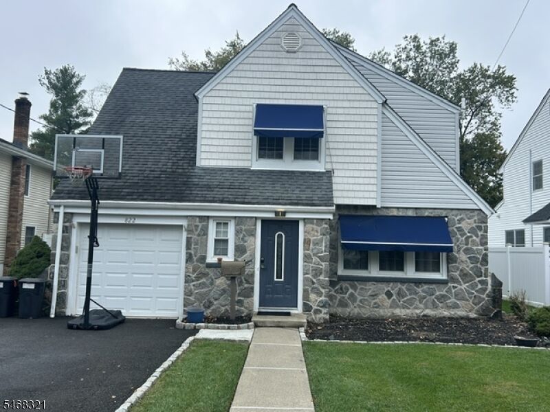 Property Photo:  822 Ramapo Ave  NJ 07442 
