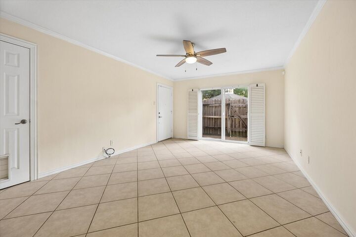 Property Photo:  4040 San Felipe Street 177  TX 77027 