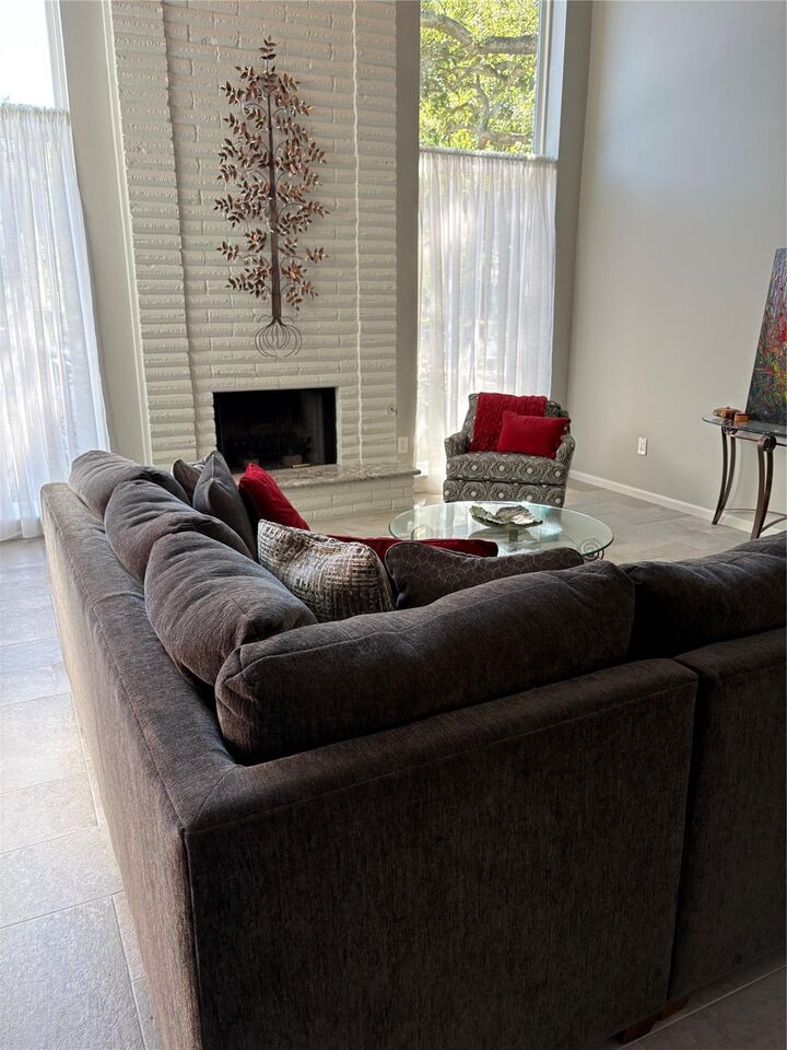 Property Photo:  9590 Doliver Drive  TX 77063 