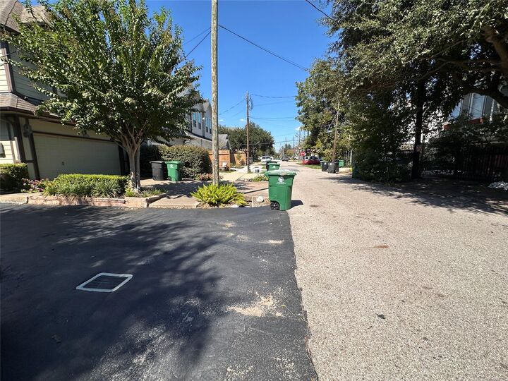 Property Photo:  1337 Nashua Street  TX 77008 