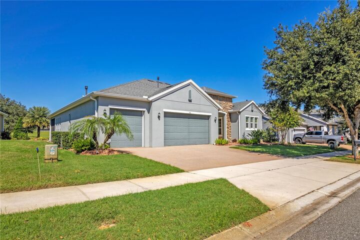 Property Photo:  103 Balmy Coast Road  FL 34736 