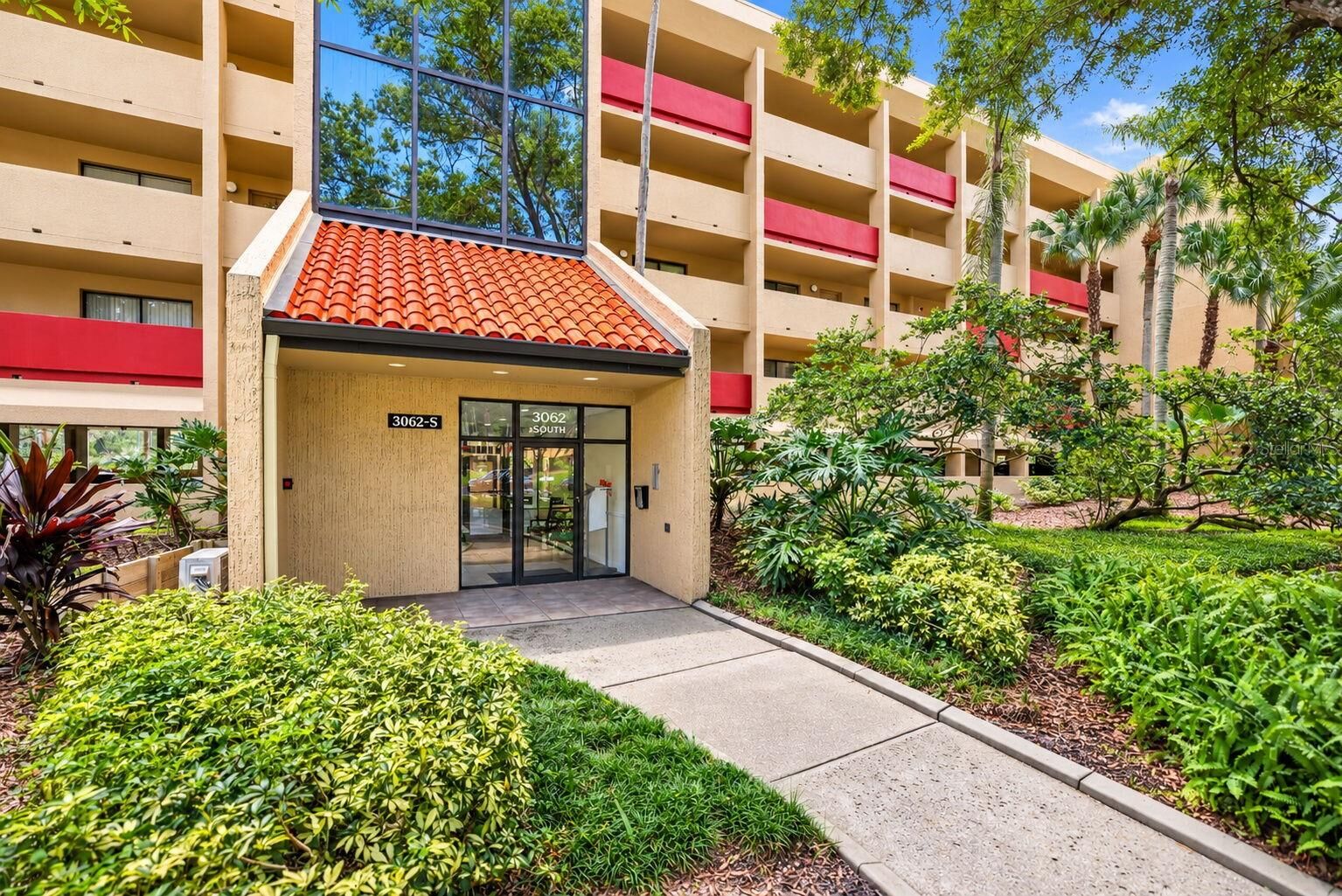 Property Photo:  3062 Eastland Boulevard 313  FL 33761 
