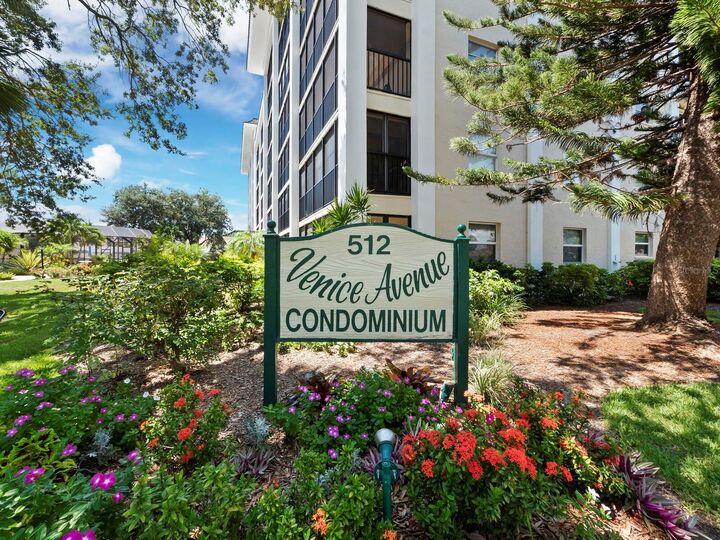 Property Photo:  512 W Venice Avenue 607  FL 34285 