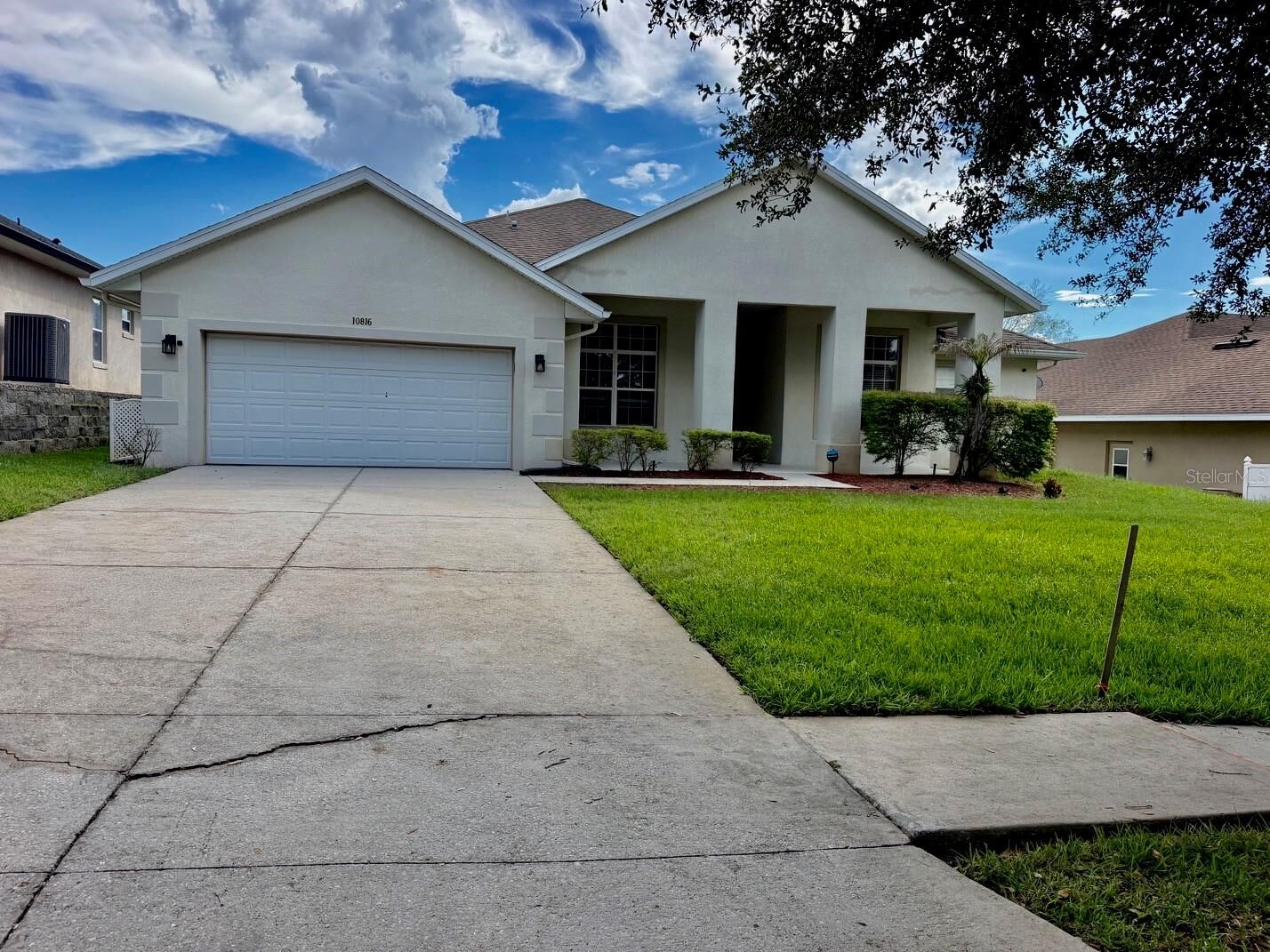 Property Photo:  10816 Masters Drive  FL 34711 