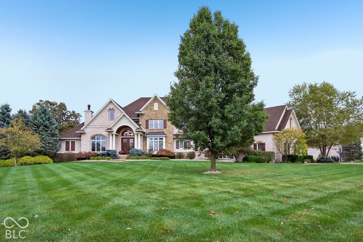 Property Photo:  4833 Krestridge Court W  IN 46106 