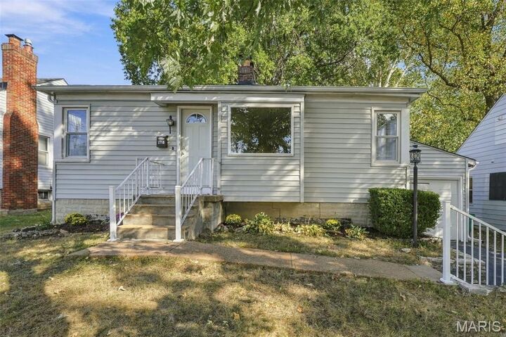 Property Photo:  2718 Bremerton Road  MO 63144 