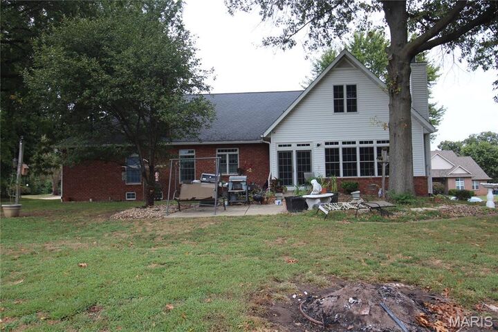 Property Photo:  240 Michael Drive  IL 62294 