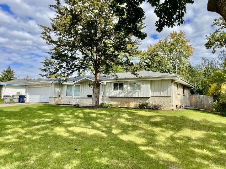 Property Photo:  6864 N 85th St  WI 53224 