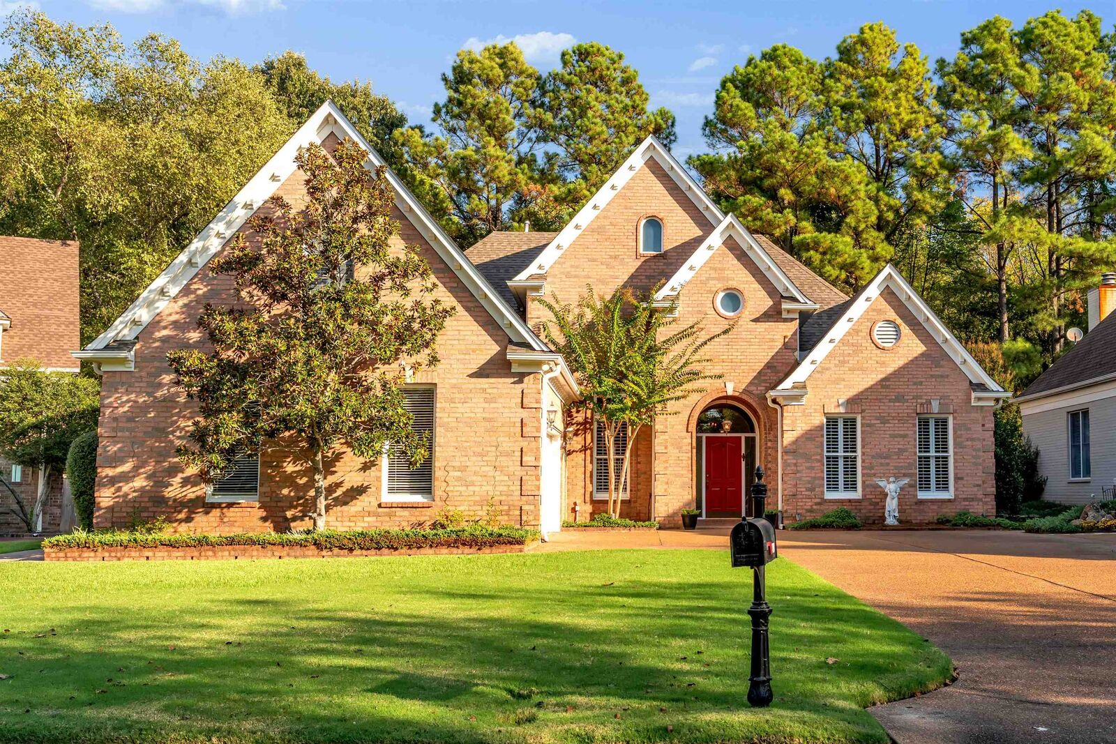 Property Photo:  8400 Wood Manor Cv  TN 38016 