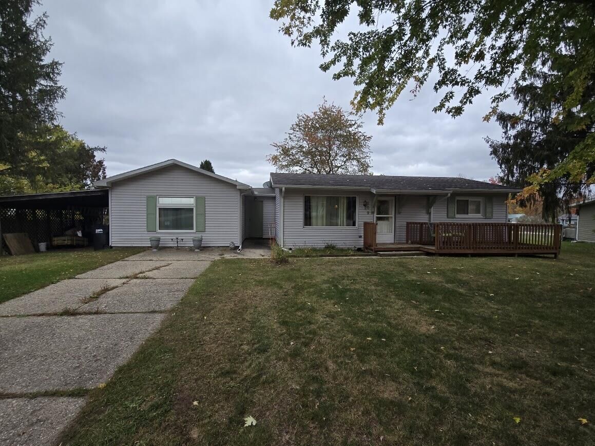 Property Photo:  309 Vine Street  MI 49338 