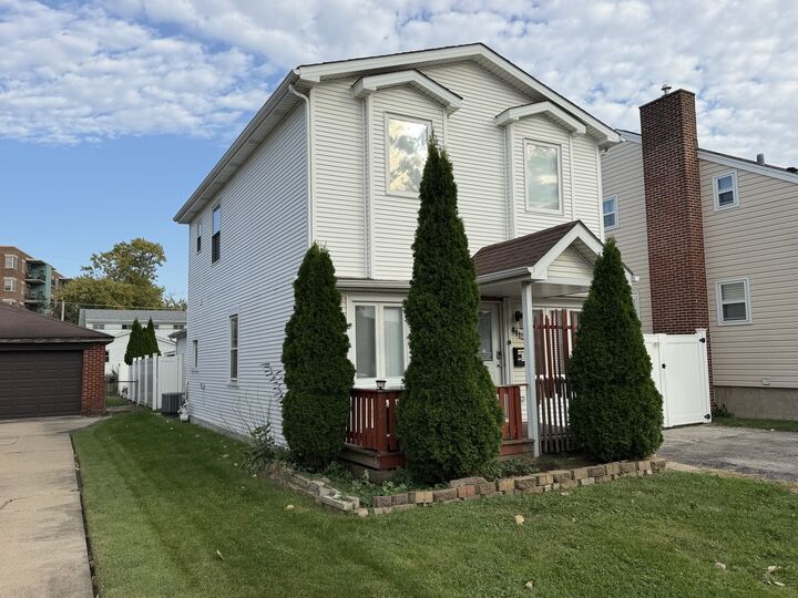 Property Photo:  4115 Wesley Terrace  IL 60176 