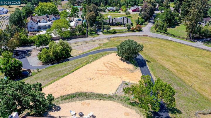 Property Photo:  5505 Old School Rd  CA 94588 