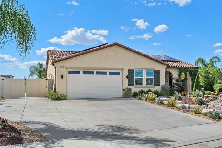 Property Photo:  27908 Via Cholula  CA 92585 