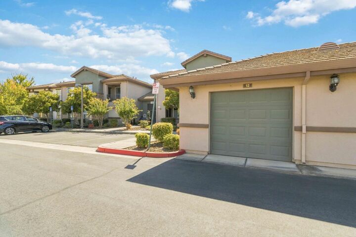 Property Photo:  1510 Topanga Lane 103  CA 95648 