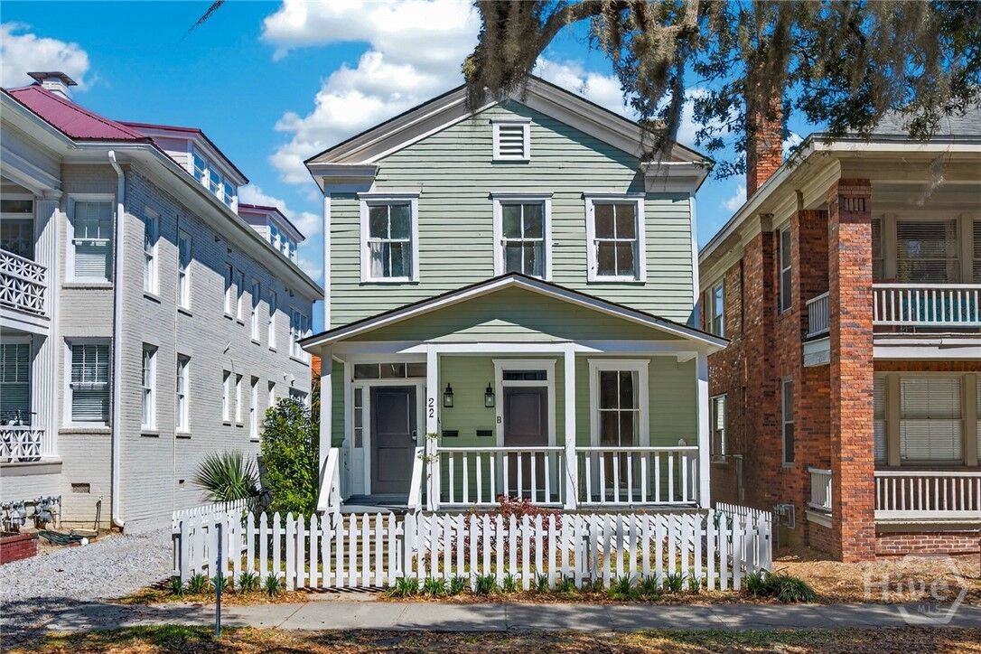 Property Photo:  22 E 37th Street  GA 31401 