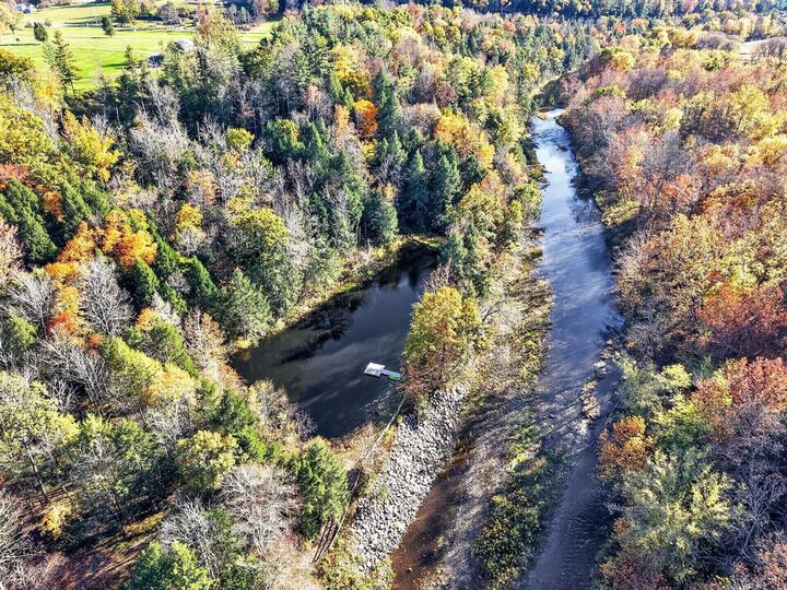 Property Photo: 266/284 Sugar Run Ln PA 18848