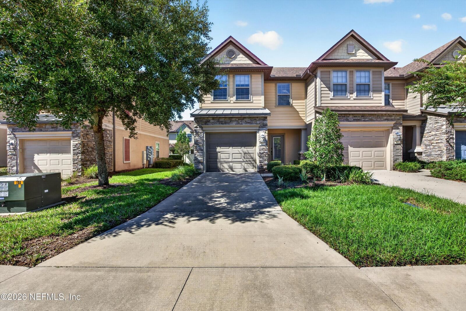 Property Photo:  7019 Butterfly Court  FL 32258 