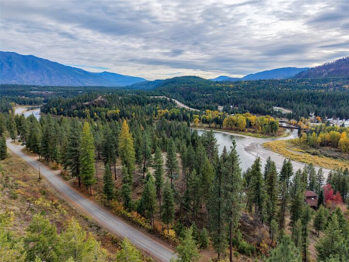 Property Photo:  1224 Kootenai River Road  MT 59935 