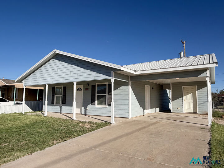 Property Photo: 316 W Runyan Ave W NM 88210